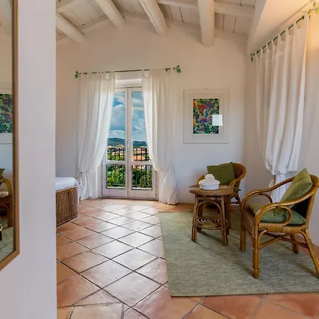 Le Rocce Villa *