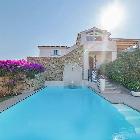 Villa Le Rocce *