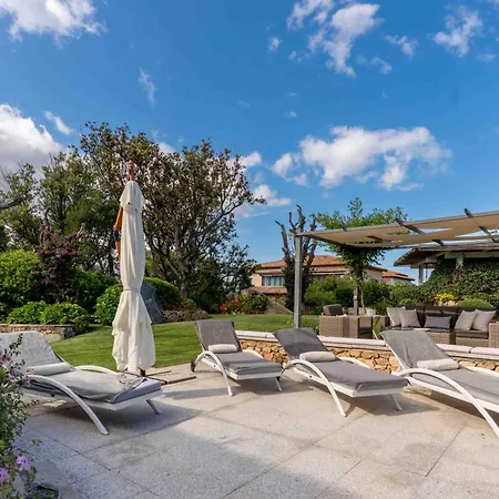 Villa Le Rocce