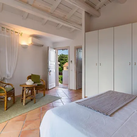 Le Rocce Villa *